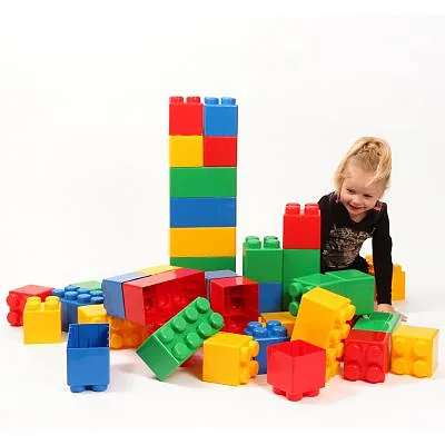 GIANT BUILDING BLOCKS